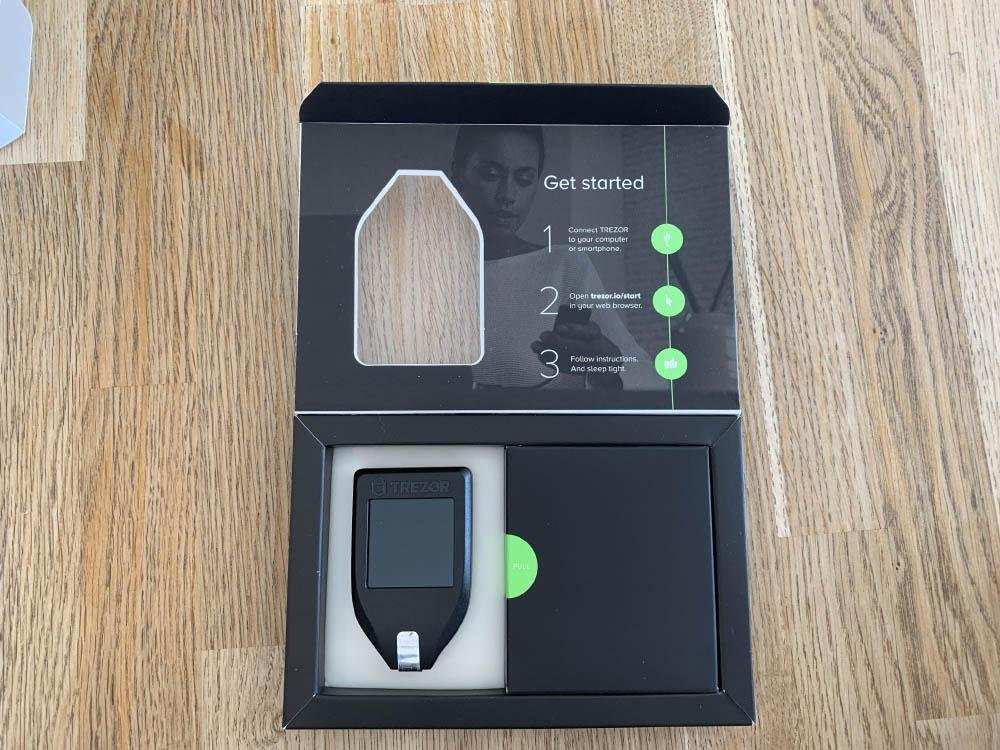 Trezor Model T – Hardware Wallet Reviews 2022